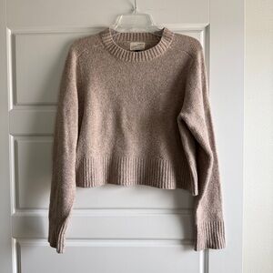 Universal Thread Oatmeal Crewneck Boxy Cropped Sweater